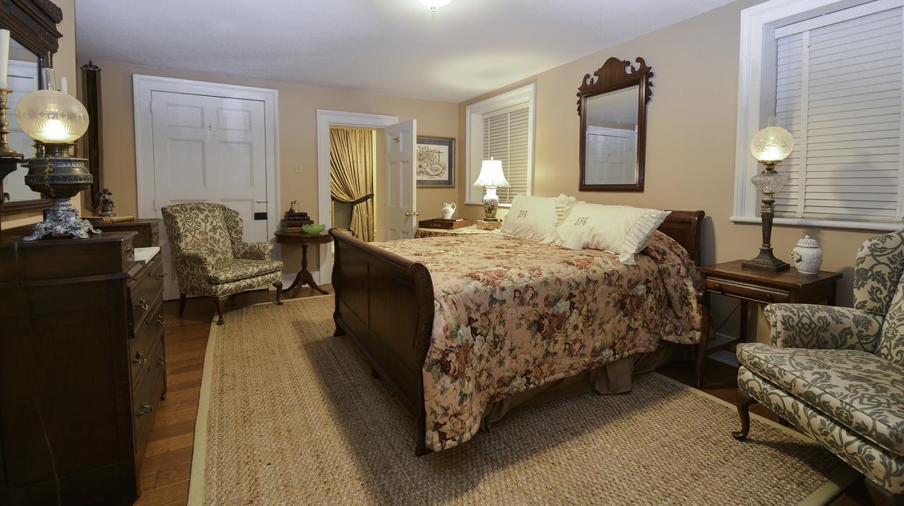 Choctaw Hall Bed & Breakfast Натчез Экстерьер фото